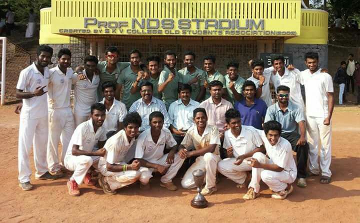 Sree Kerala Varma College wins first prize in interzone cricket 2016